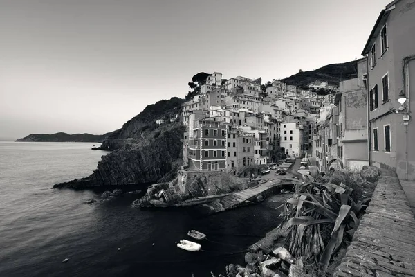 Riomaggiore Waterfront View Buildings Black White Cinque Terre Italy — Stock Photo, Image