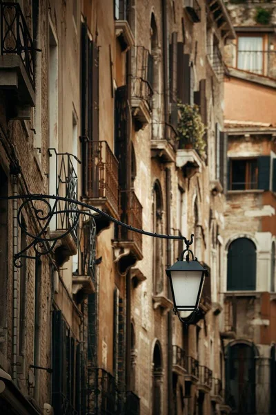 Lámpara Calle Con Edificios Históricos Venecia Italia —  Fotos de Stock