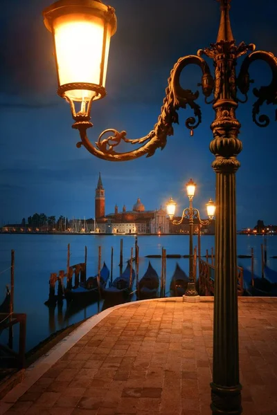 Venecia Noche Con Farola Iglesia San Giorgio Maggiore Italia —  Fotos de Stock