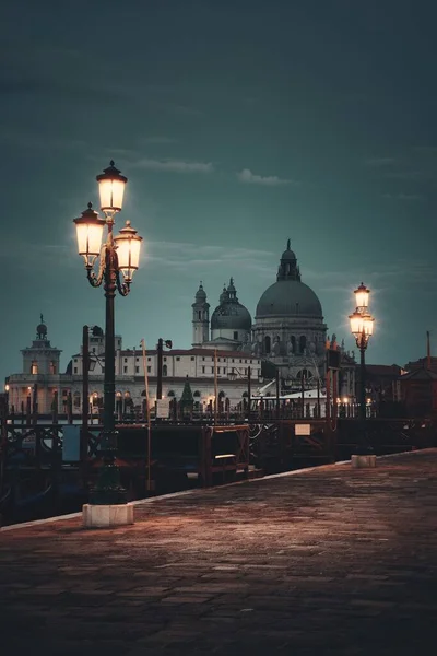 Lâmpada Igreja Santa Maria Della Saudação Noite Veneza Itália — Fotografia de Stock