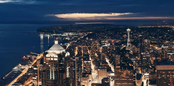 Панорамный Вид Крышу Сиэтла Городской Архитектурой Ночью — стоковое фото
