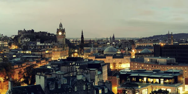 Панорама Эдинбурга Ночью Великобритании — стоковое фото
