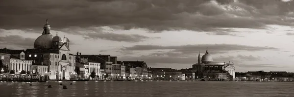 Venice Skyline Panorama Την Νύχτα Ιστορικές Αρχιτεκτονικές Στην Ιταλία — Φωτογραφία Αρχείου