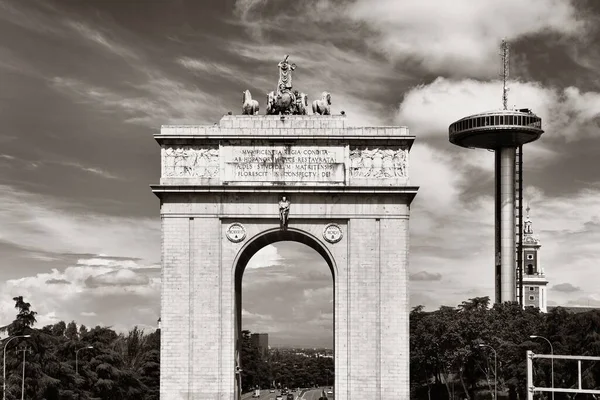 Primer Plano Del Arco Victoria Madrid Moncloa España —  Fotos de Stock