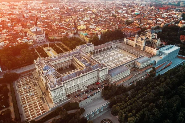 Madrid Spanya Gün Doğumunda Kraliyet Sarayı Havadan Görünümü — Stok fotoğraf