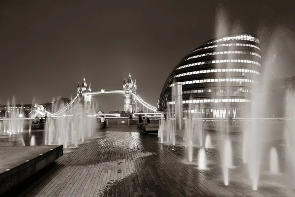 London Tower Bridge City Hall Fontana Notte Nel Quartiere Degli — Foto Stock
