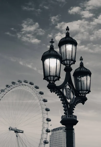 Винтажный Фонарный Столб Вестминстерском Мосту Лондоне Черно Белом Цвете — стоковое фото