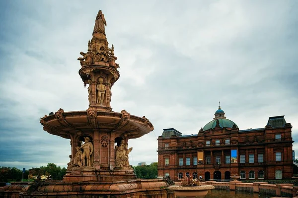 Palácio Povo Glasgow Com Fonte Vintage Escócia Reino Unido — Fotografia de Stock