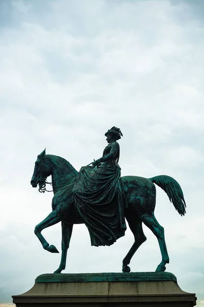 Statua Equestre Regina Vittoria Liverpool Inghilterra Regno Unito — Foto Stock