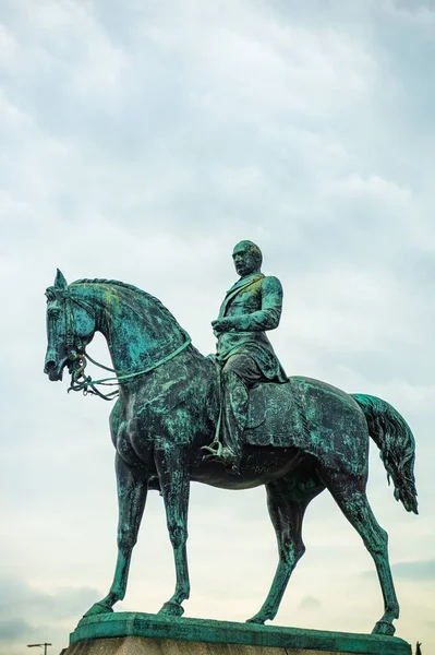 Statue Équestre Prince Consort Albert Devant Hôtel North Western Liverpool — Photo