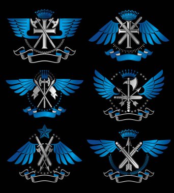 Vintage silah Amblemler ayarlayın. Hanedan arması dekoratif Amblemler koleksiyonu.