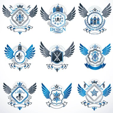 Beyaz üzerine izole edilmiş ve klasik tasarım elementleri, kral tacı, beşgen yıldızlar, cephanelik, vahşi hayvanlar kullanılarak yaratılmış vektör hanedan arması arması..