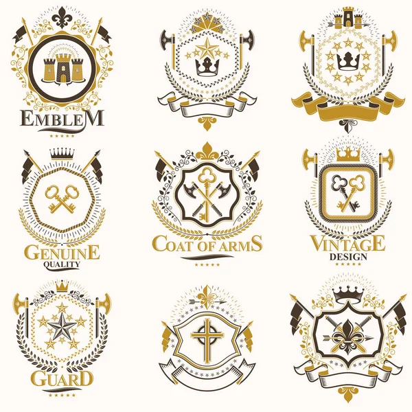 纹章矢量标志装饰复古元素 君主冠 宗教十字架 军械库和动物 优雅的象征性图形肩章一套 — 图库矢量图片