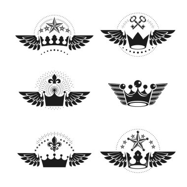 Görkemli kron ve eski yıldız amblem ayarlayın. Hanedan arması dekoratif logoları vektör çizimler toplama izole.