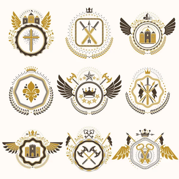 鳥の翼 鎧や動物などの装飾的な要素で作成されたベクトルヴィンテージのエンブレムのセット 紋章学的紋章のコレクション — ストックベクタ