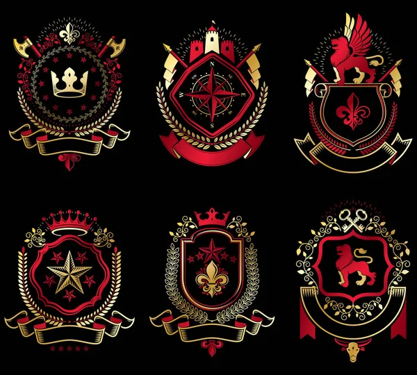 Vector Vintage Heraldic Coat Arms 스타일로 설계되었다 중세의 무기고 왕관들 — 스톡 벡터