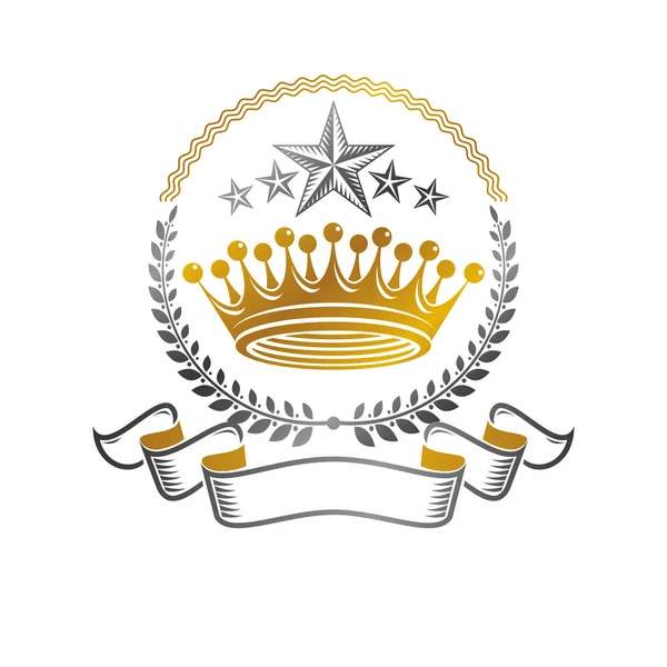 皇家皇冠会徽 纹章徽章装饰图案隔离矢量插图 白色背景下的老式华丽标识 — 图库矢量图片