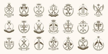 Klasik silah vektör logoları veya amblemleri, Heraldik tasarım elementleri büyük set, klasik askeri savaş cephaneliği sembolleri, antika bıçaklar..