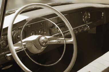 Retro araba iç güneş ışığı altında