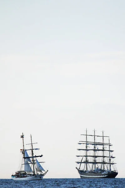 Yelkenli Gemi Yelkenli Gemiler Warnemunde Rostock Almanya Nın Dünya Çapında — Stok fotoğraf
