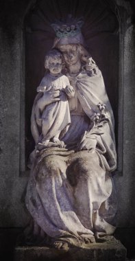 Eski bebek İsa Mesih (din, inanç, Hıristiyanlık kavramı ile Meryem Ana heykeli)