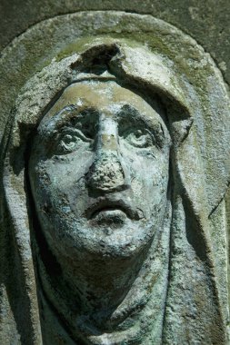 Meryem Ana heykeli. Keder (din, inanç, acı, aşk kavramı içinde üzgün kadın Vintage heykel)