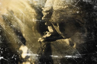 Üzücü bir melek (din, inanç, ölüm, kıyamet, sonsuzluk konsepti Vintage görüntüsü)