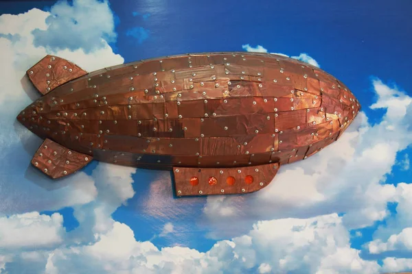 airship as a symbol of freedom and movement