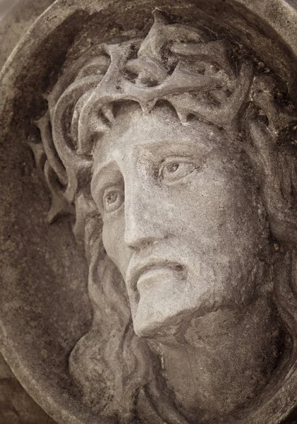 Face of Jesus Christ crown of thorns (statue)