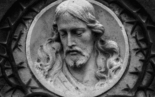 Mármol Antigua Hermosa Estatua Sufrimiento Jesucristo Corona Espinas Religión Muerte — Foto de Stock