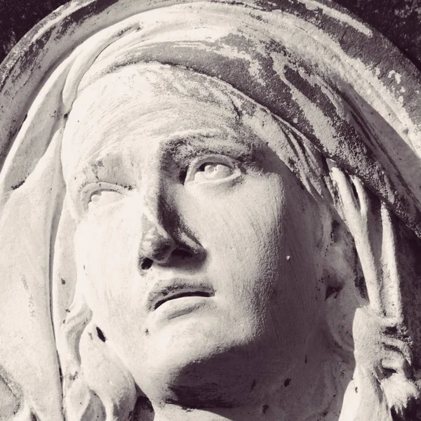 Άγαλμα Της Παναγίας Ένα Σύμβολο Της Αγάπης Και Της Καλοσύνης — Φωτογραφία Αρχείου