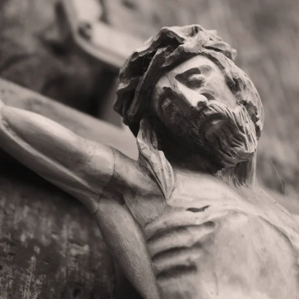 钉在十字架上的耶稣基督是神的爱的象征 — 图库照片
