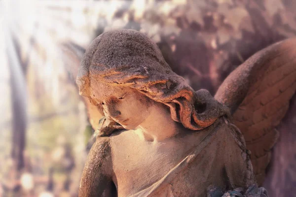 Engel Sonnenlicht Antike Statue — Stockfoto