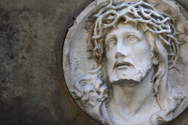 Rostro Jesucristo Corona Espinas Estatua —  Fotos de Stock