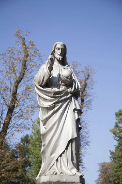 Gesù Cristo Maestro Statua Sfondo Colla — Foto Stock