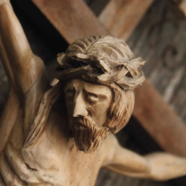 Mesih Çarmıha Bir Antik Ahşap Heykel Ayrıntılar — Stok fotoğraf