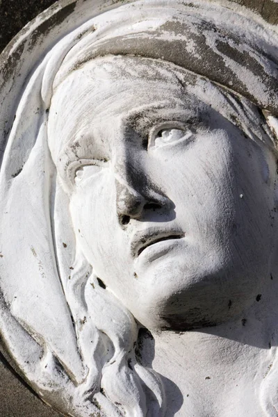 Statue Der Jungfrau Maria Als Symbol Der Liebe Und Güte — Stockfoto