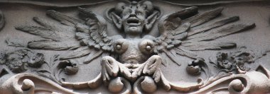 Gorgon Medusa, Gorgon, bir kadının yüz ve saç yılanlara bir canavarla rahibeleri en ünlüsü. Gözleri kişi taş çekti. Perseus tarafından öldürüldü.