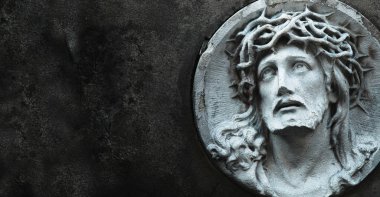 İsa Mesih'e dikenli bir taç