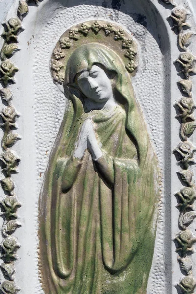 Statue Der Jungfrau Maria Als Symbol Der Liebe Und Güte — Stockfoto