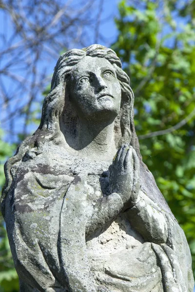 Statua Antica Della Vergine Maria Preghiera Religione Fede Santo Concetto — Foto Stock