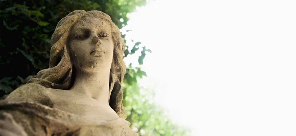 Cara Hermoso Ángel Primer Plano Escultura Piedra Con Una Expresión —  Fotos de Stock