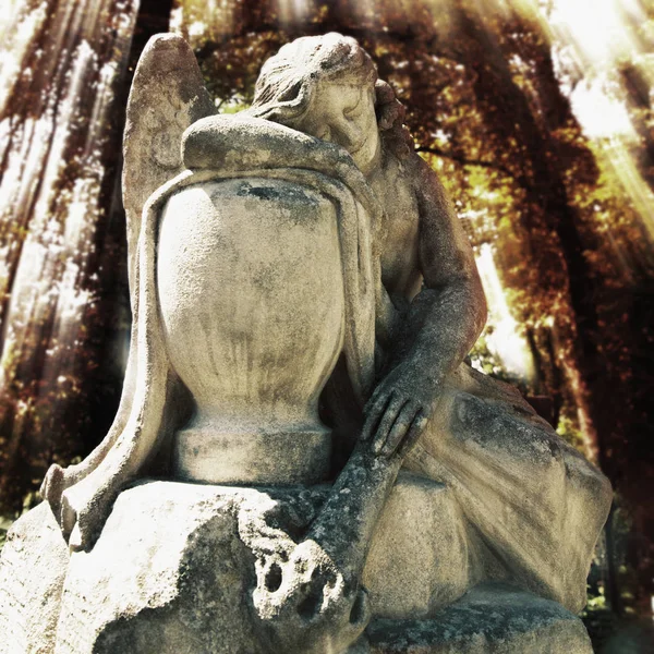 Anjo Morte Como Símbolo Fim Vida Uma Estátua Antiga Religião — Fotografia de Stock