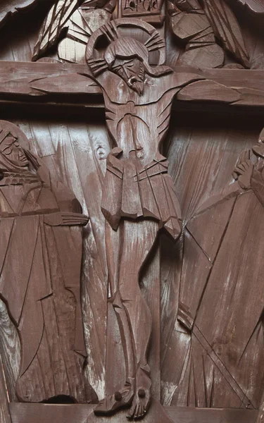 イエス キリストの十字架 古代の木造彫刻 — ストック写真