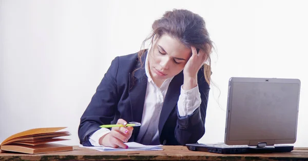 Stress För Professionell Utbrändhet Porträtt Utmattad Och Trött Affärskvinna Kontoret — Stockfoto