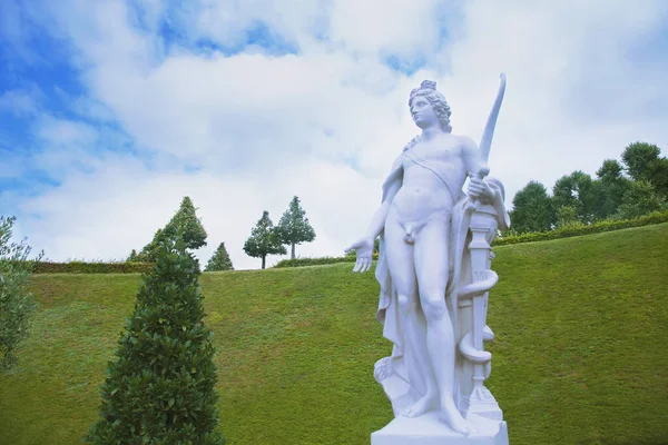 प्रकाश, संगीत और सद्भाव अपोलो के देवता की प्राचीन प्रतिमा। वह है — स्टॉक फ़ोटो, इमेज