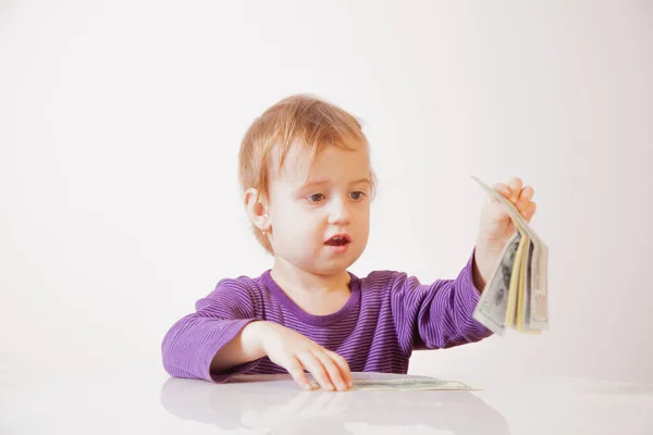 Cjncept: L'importanza di insegnare ai bambini il denaro. Porto divertente — Foto Stock