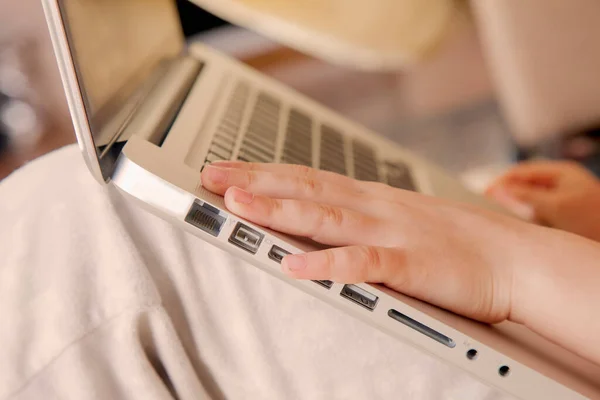 Close Little Cute Child Girl Using Laptop Bed Home — Stock Photo, Image