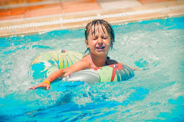 Funny Dynamic Photography Pretty Little Girl Pool Resort — Stock Photo, Image