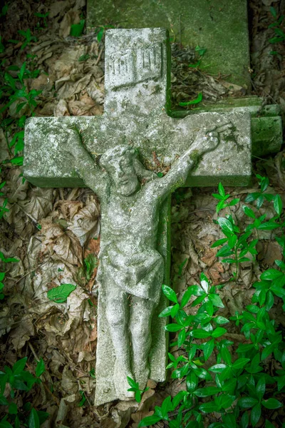 Σταύρωση Του Ιησού Χριστού Πολύ Παλιά Και Αρχαία Πέτρα Κατέστρεψε — Φωτογραφία Αρχείου